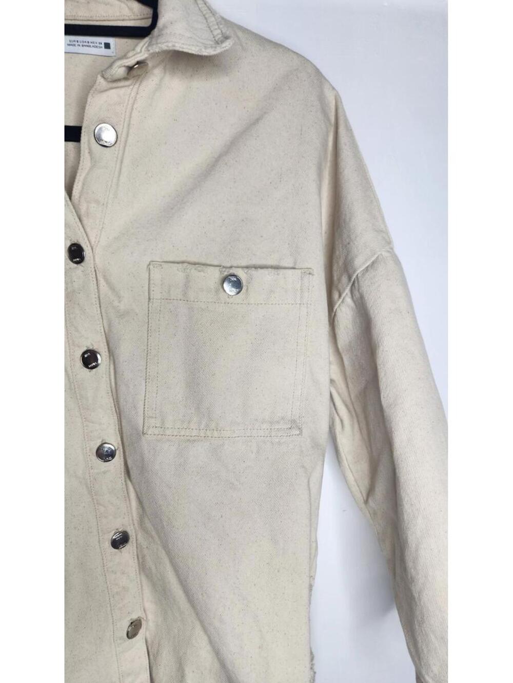 zara ripped oversized button down jean Jacket distressed Size S beige - Picture 2 of 7
